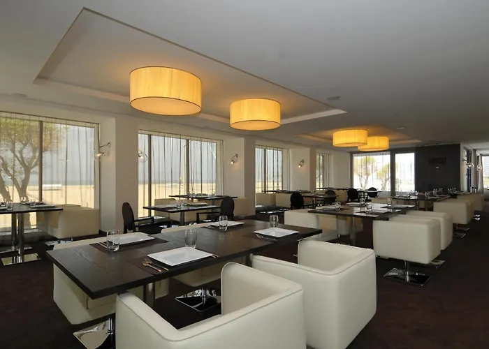 Sweet Atlantic & فيغيورا دا فوز